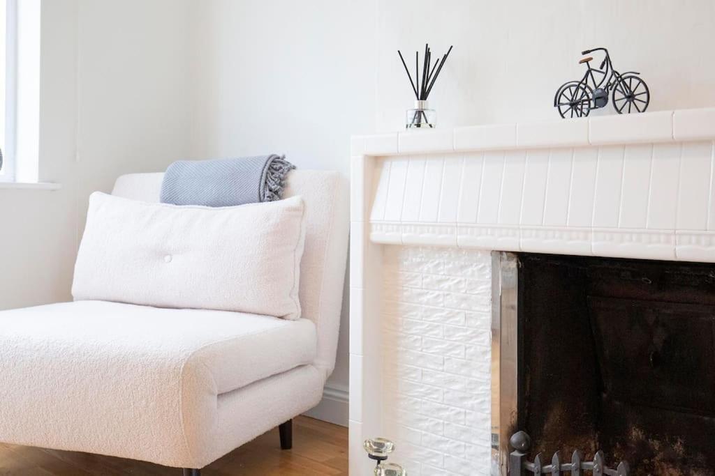 3 Bed House/Garden/Wi-Fi/Parking/Central Location Villa Guildford Eksteriør billede